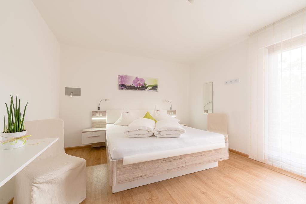 Hotel Garni Vinea Montis Termeno Εξωτερικό φωτογραφία
